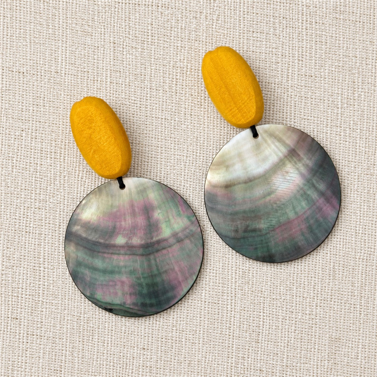Noir Shell Drop Earrings